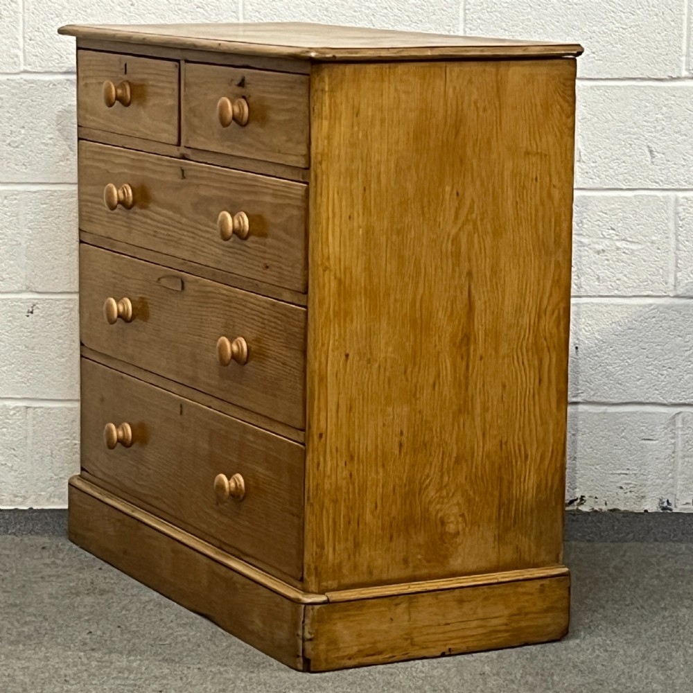 Large Waxed Victorian Pine Chest Of Drawers View II