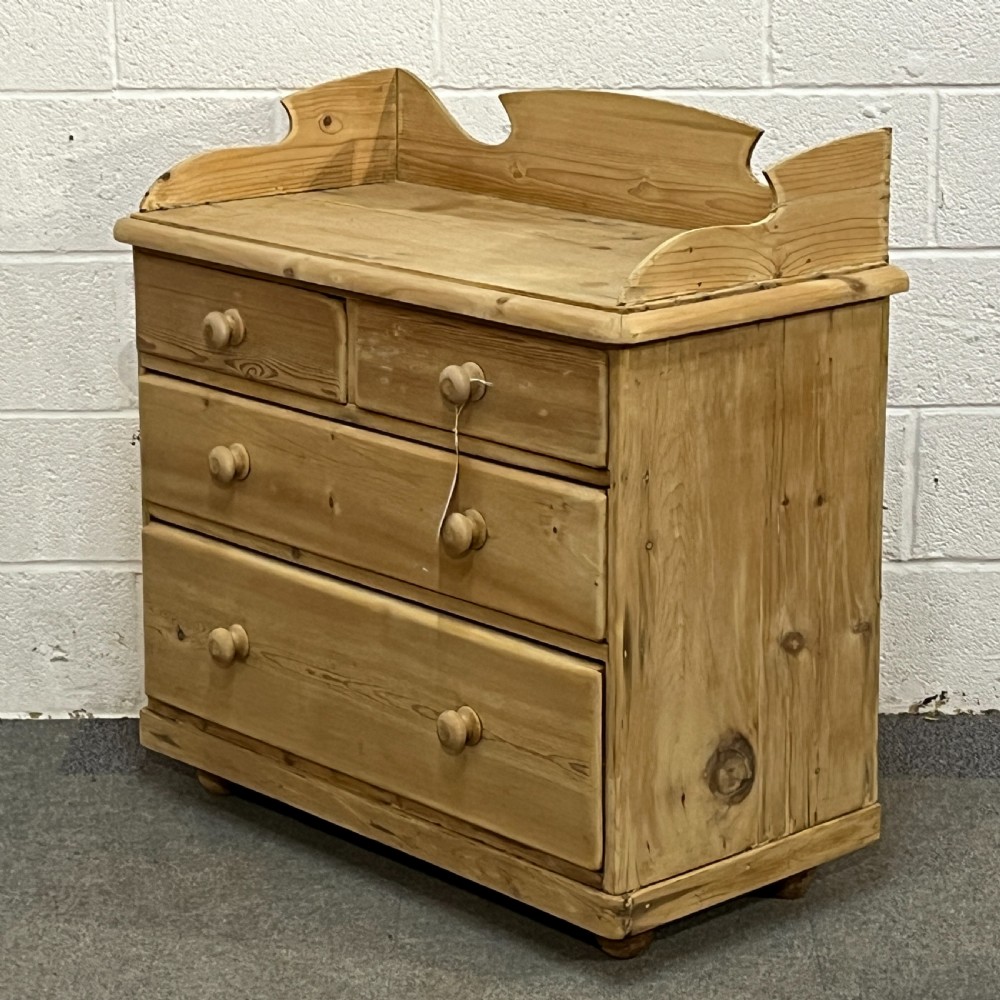 Late Victorian Pine Chest of Drawers View III