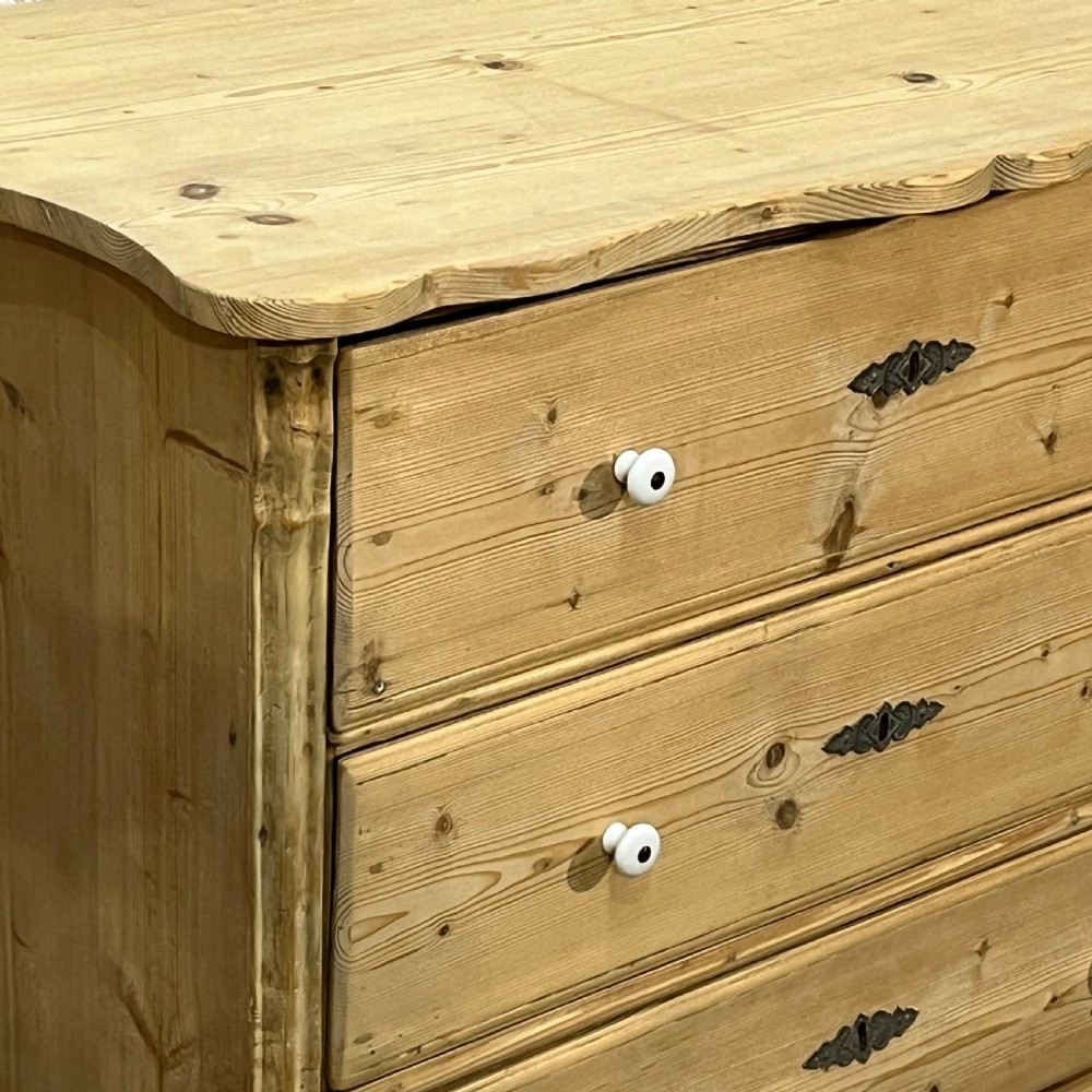 Antique Pine 3 Drawer Chest Of Drawers View IV