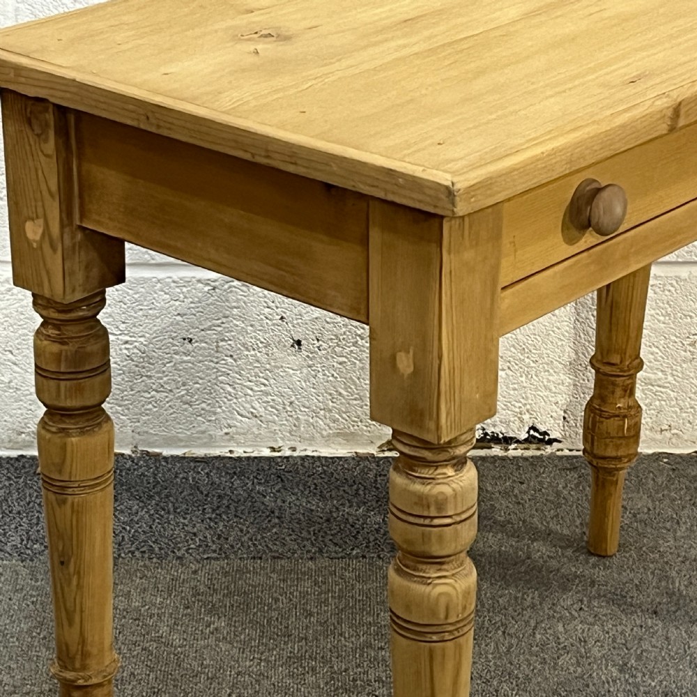 Small Old Pine Turned Leg Side Table View VII