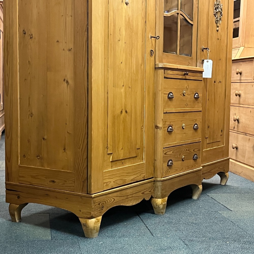 Large Antique Pine Bedroom Wardrobe Unit View XII