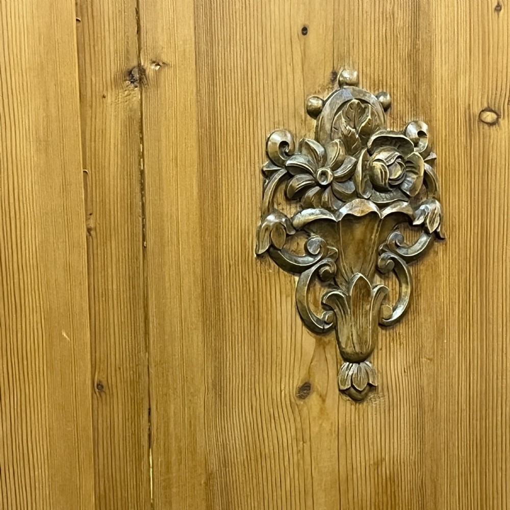Large Antique Pine Bedroom Wardrobe Unit View XIV