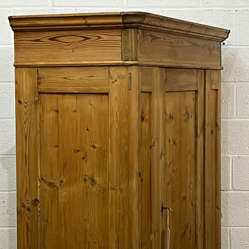 Late 19th Century Antique Pine Wardrobe (Dismantles) View IV