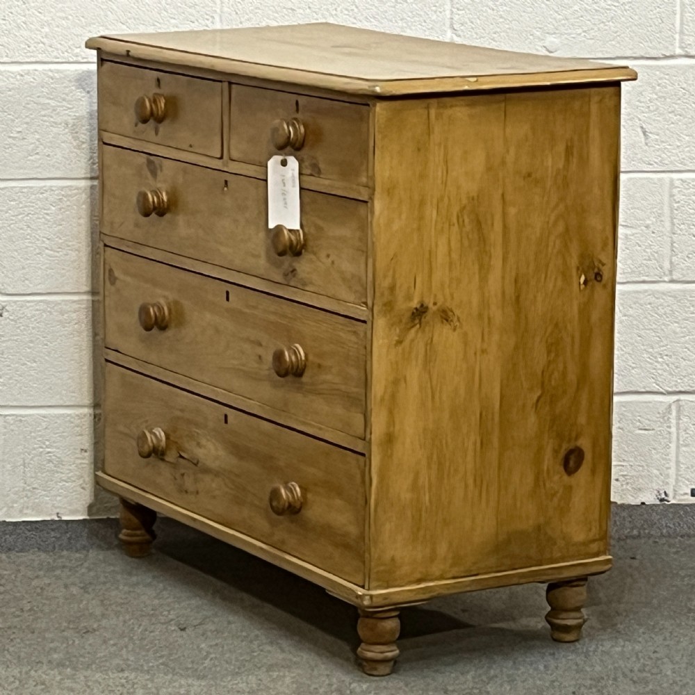 Victorian Pine Chest Of Drawers View II