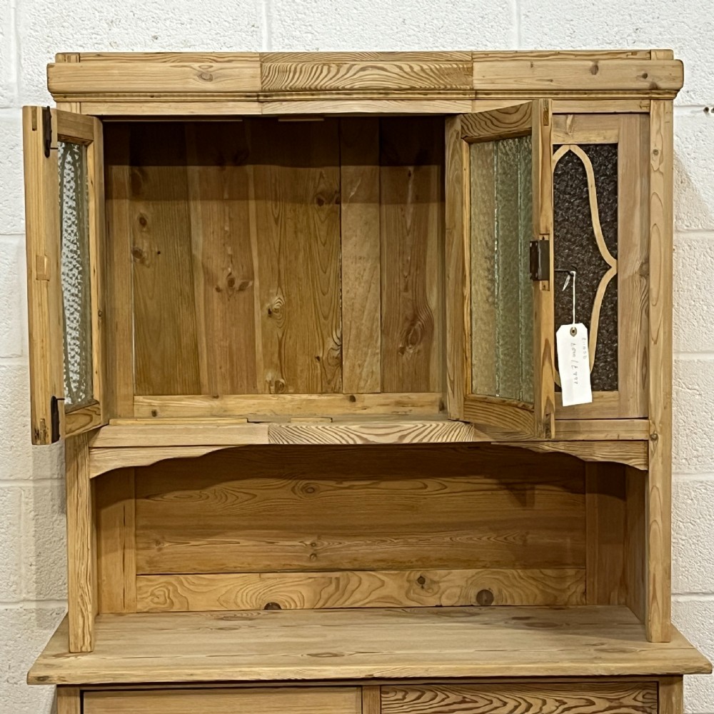 1930’s Glazed Pine Dresser View VII