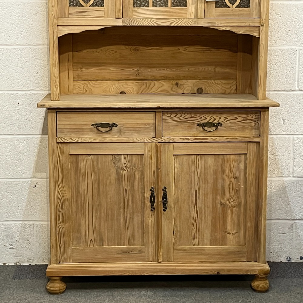 1930’s Glazed Pine Dresser View IX