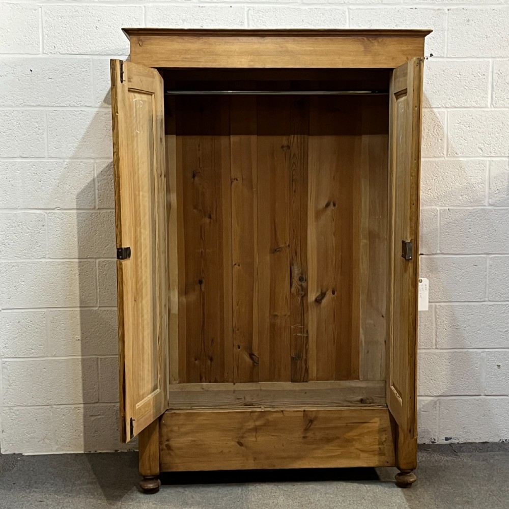 Small Double Antique Pine Wardrobe (Dismantles) View VI