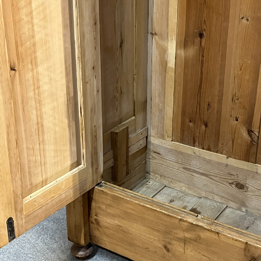 Small Double Antique Pine Wardrobe (Dismantles) View VIII