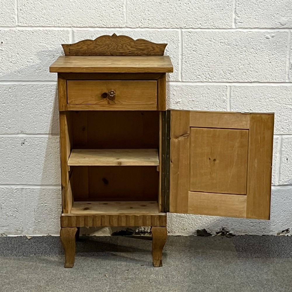1930's Waxed Pine Bedside Cupboard View VI