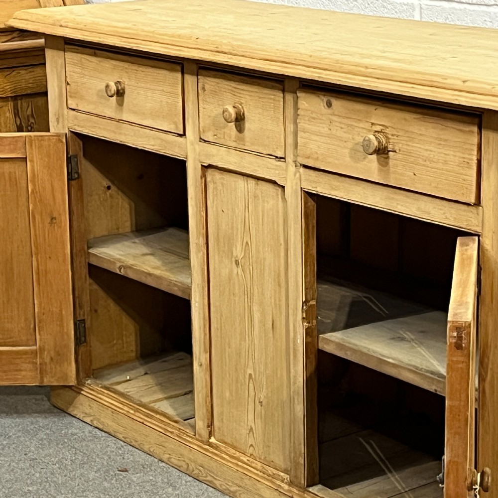 Large Old English Pine 3 Drawer Sideboard View VIII