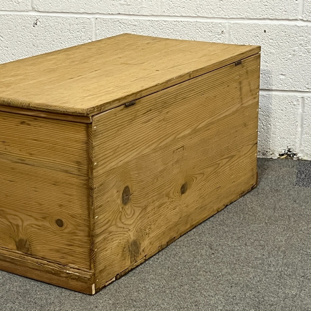 Small Victorian Pine Flat Top Blanket Chest  View VIII