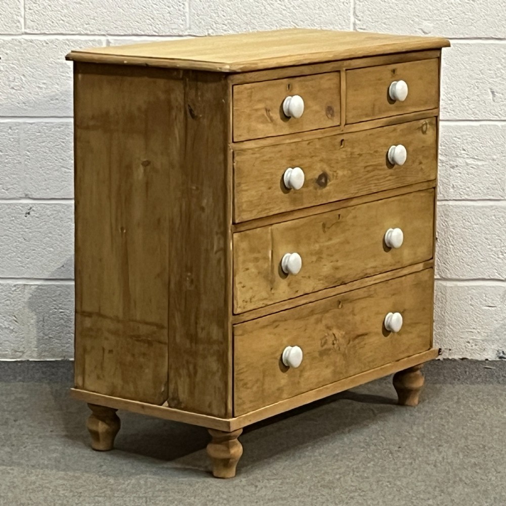 Victorian Pine Chest Of Drawers With White Porcelain Knobs View III