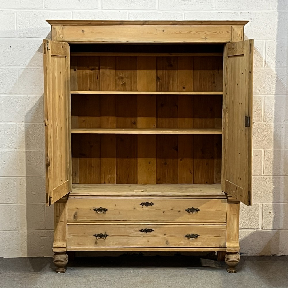 Old Pine Linen Press  View II