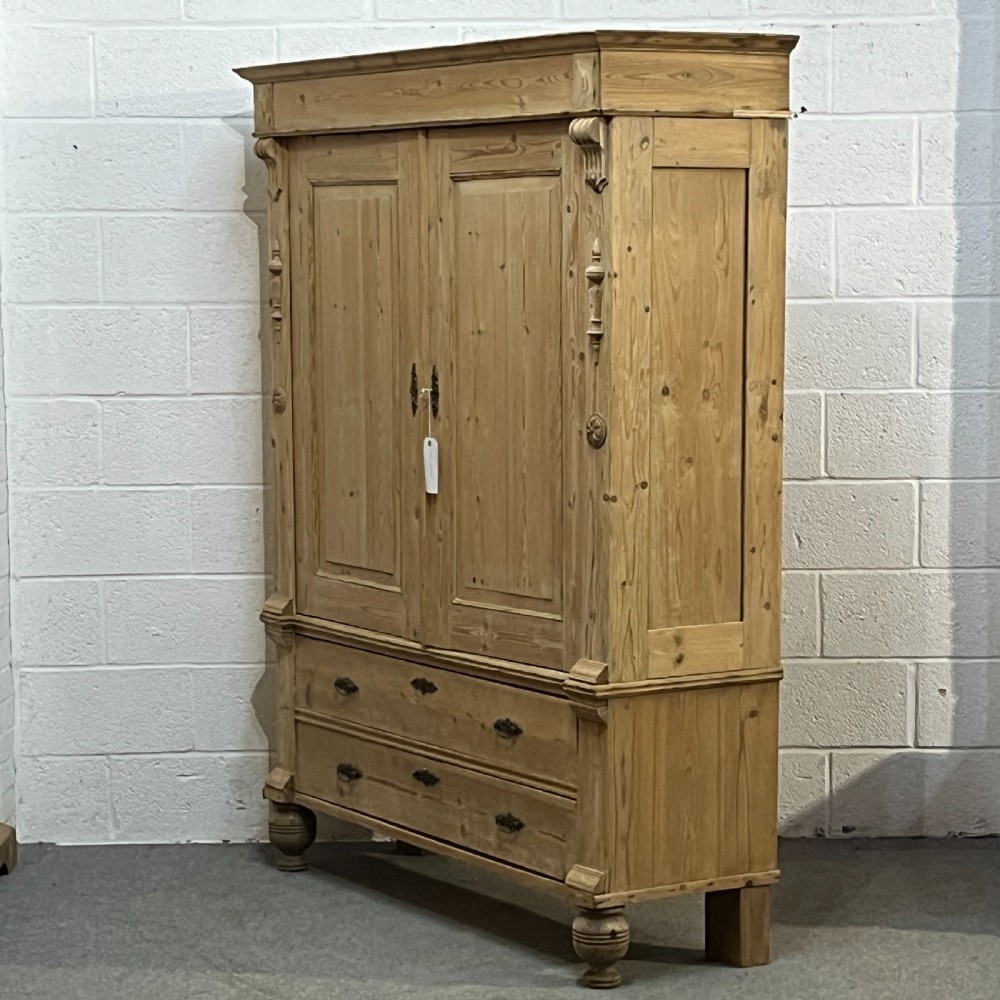 Old Pine Linen Press  View III