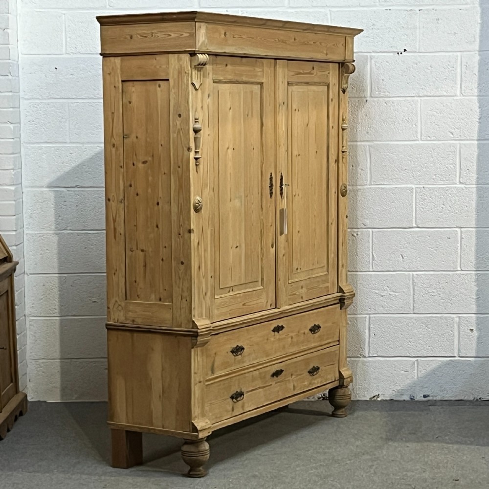 Old Pine Linen Press  View IV