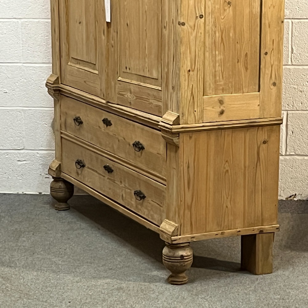 Old Pine Linen Press  View VI