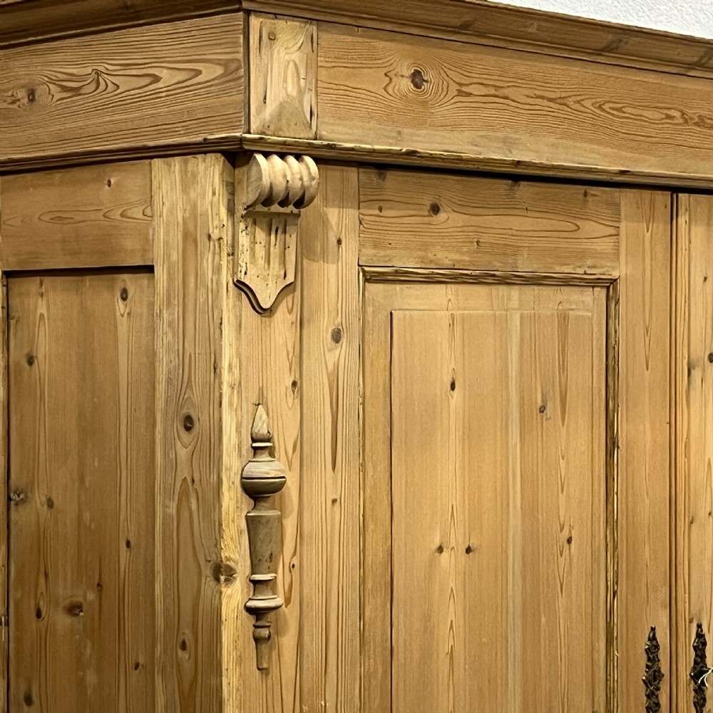 Old Pine Linen Press  View X