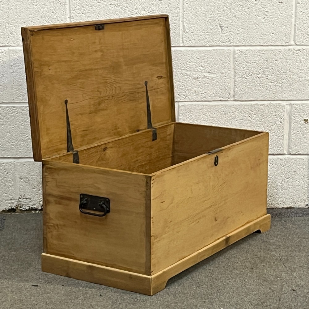 Small Flat Top Victorian Pine Box View VI
