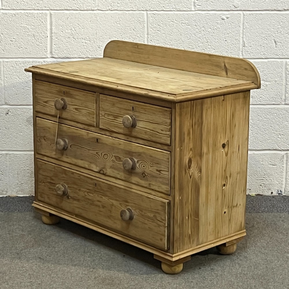 Small English Old Pine Chest Of Drawers View II