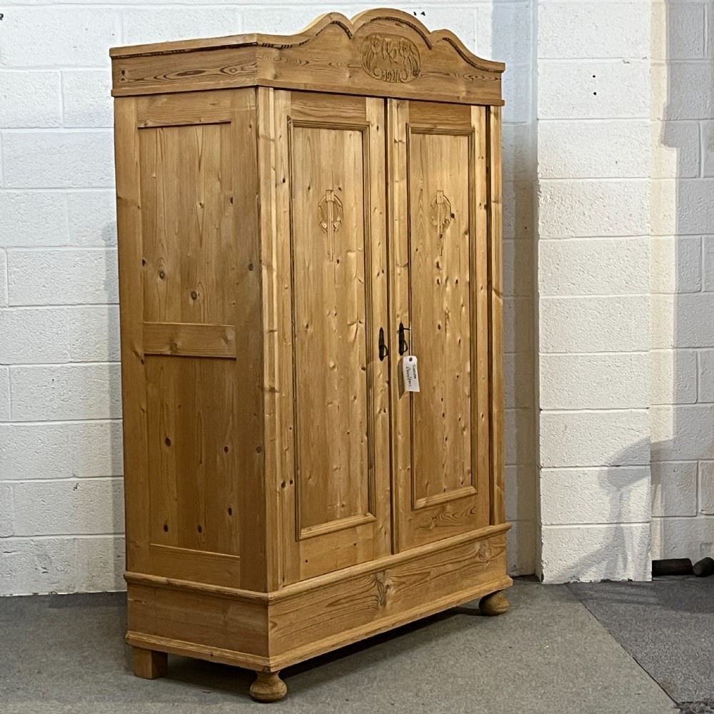 Antique Pine Double Wardrobe (1920’s) (Dismantles) View III
