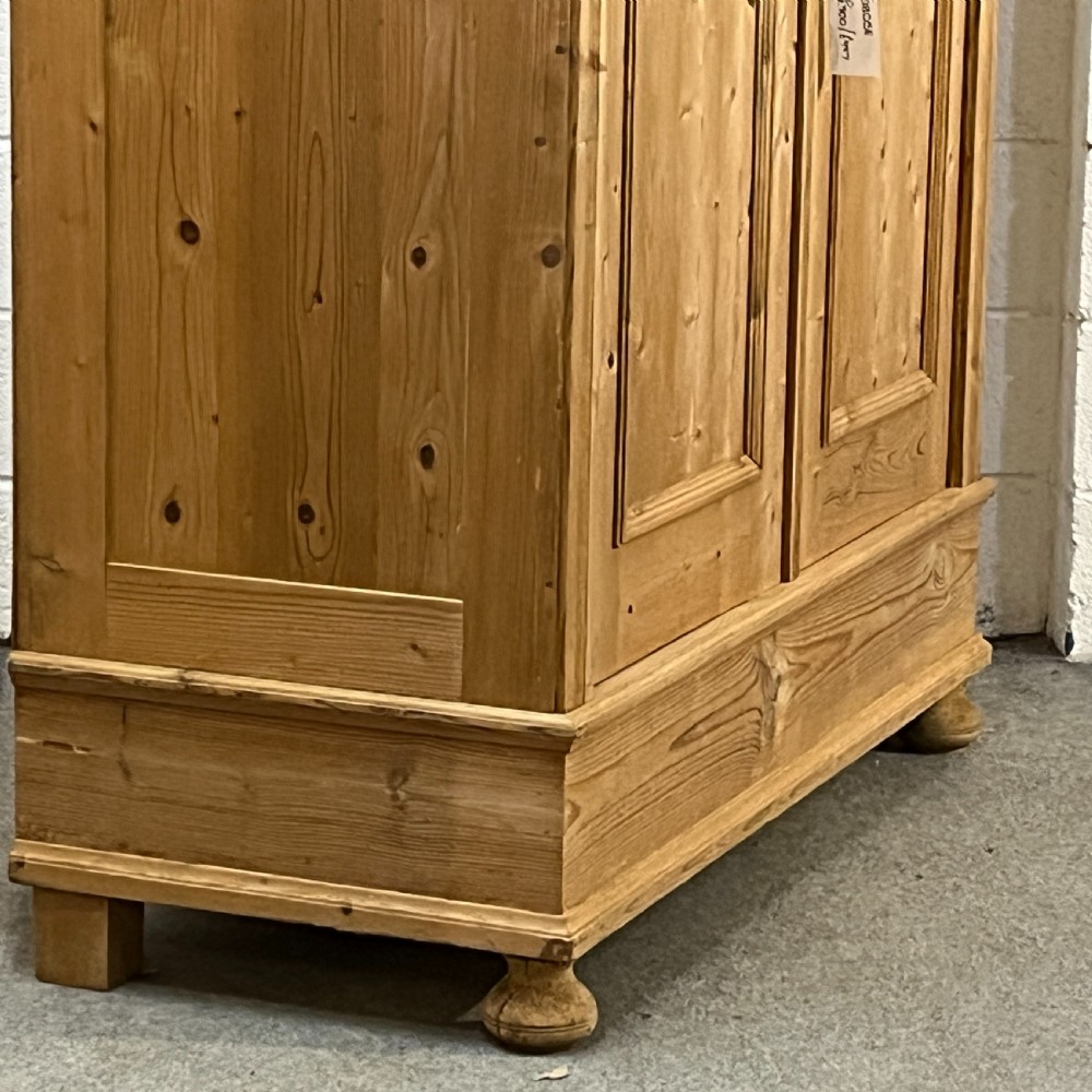 Antique Pine Double Wardrobe (1920’s) (Dismantles) View X