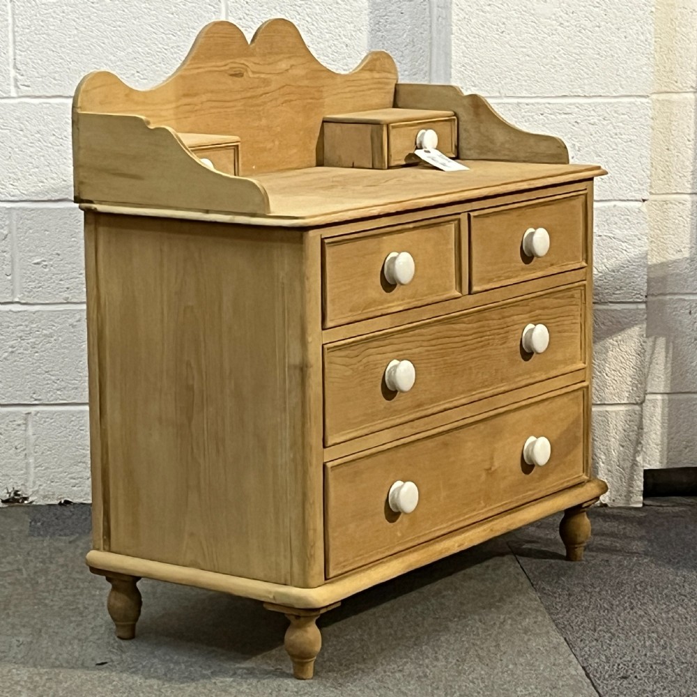 Very Attractive Victorian Pine Chest Of Drawers With Porcelain Knobs View III