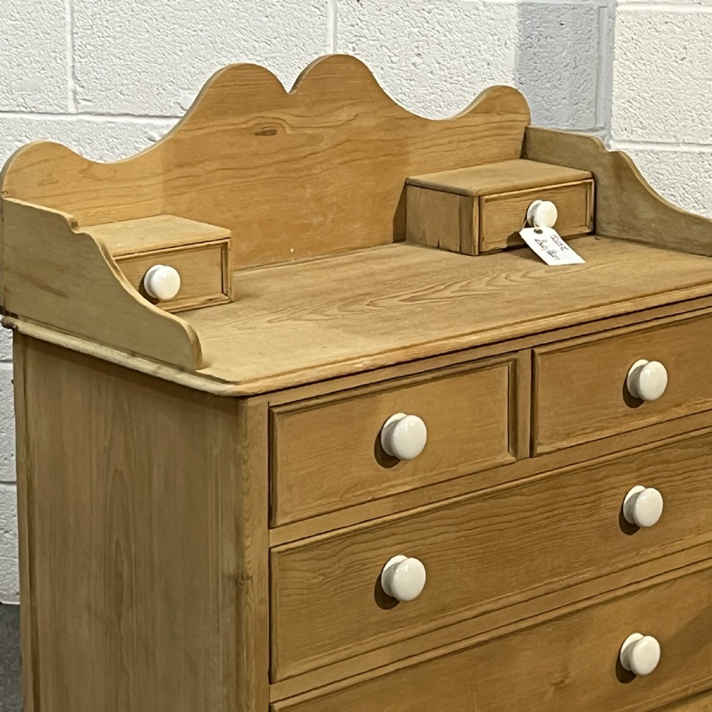 Very Attractive Victorian Pine Chest Of Drawers With Porcelain Knobs View IV