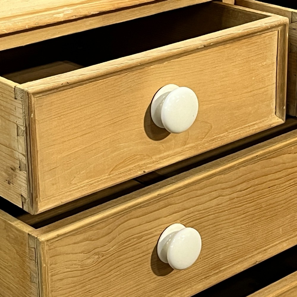 Very Attractive Victorian Pine Chest Of Drawers With Porcelain Knobs View VI