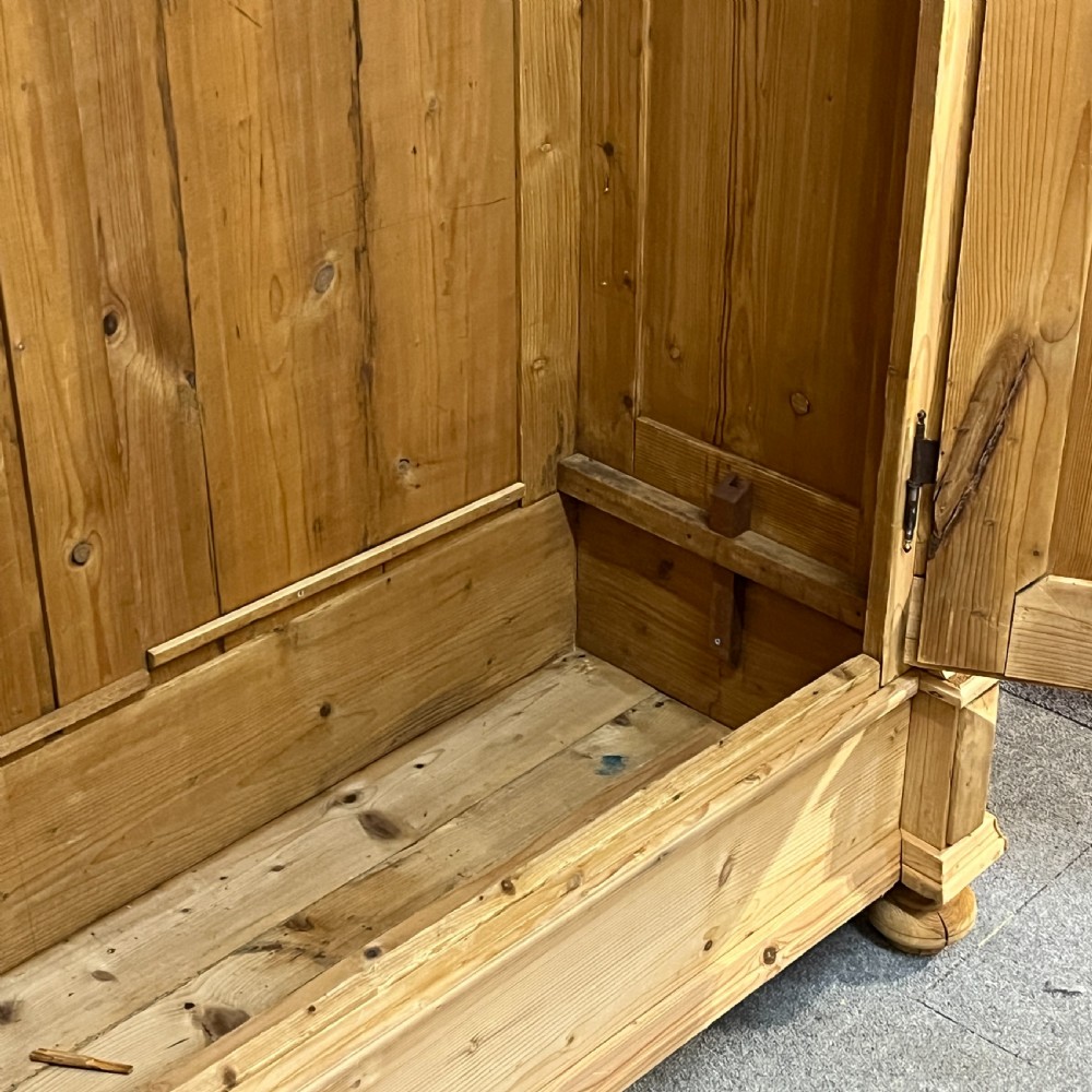 Medium Sized Antique Pine Double Wardrobe (Dismantles) View XI