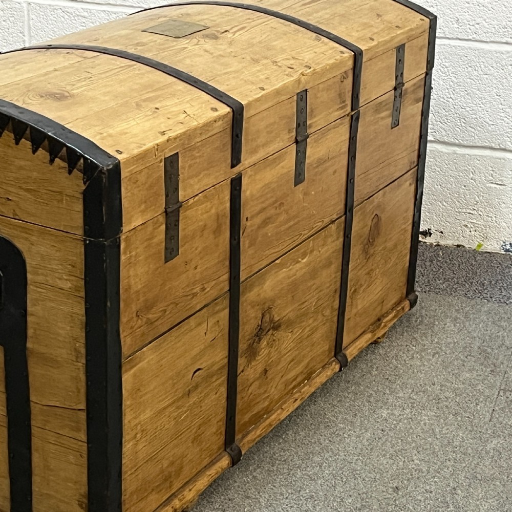 Swedish Antique Pine Dome Top Blanket Chest - Trunk View VII