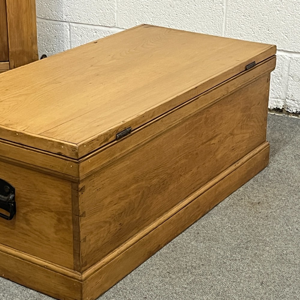 Small Victorian Pine Blanket Box View V