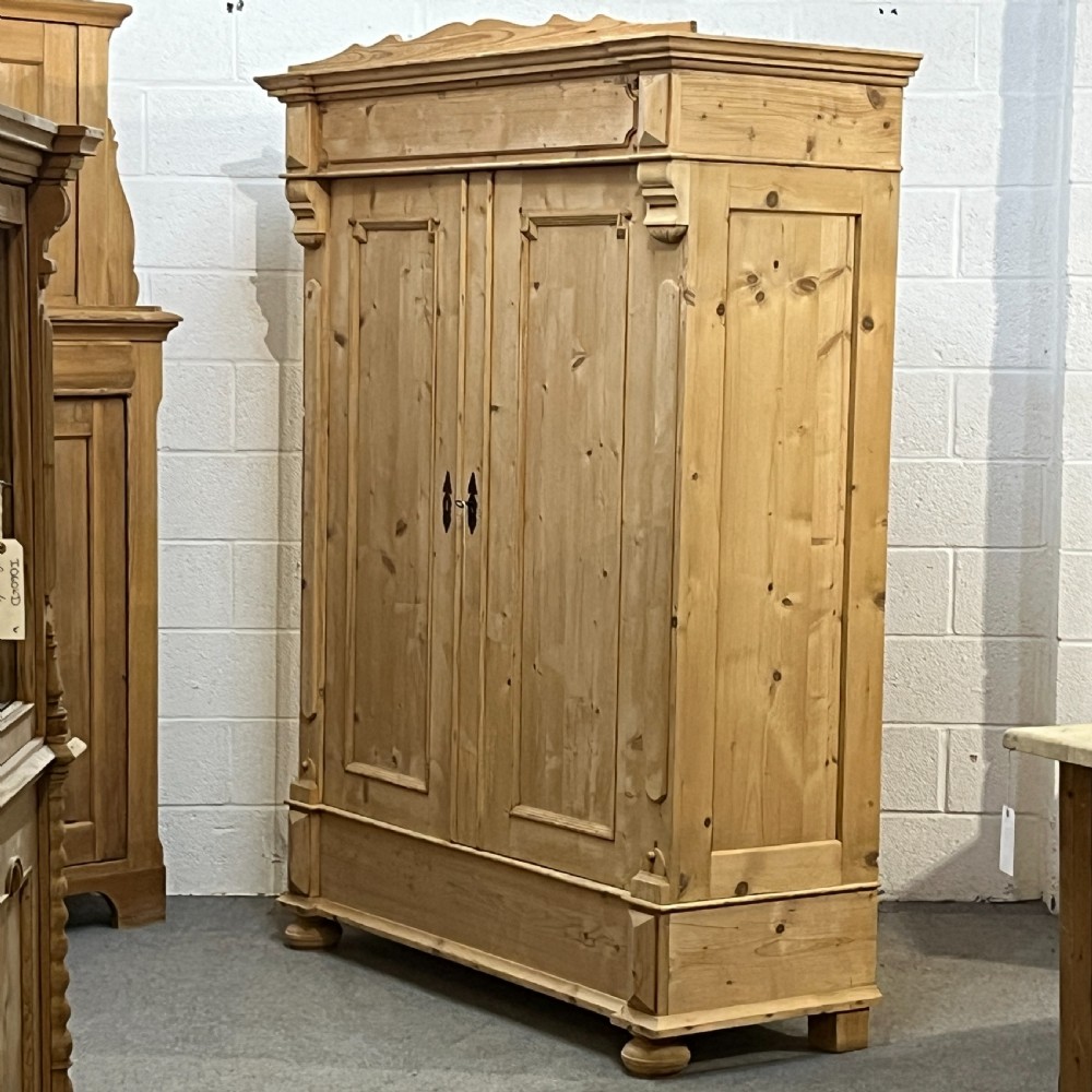 Old Pine Double Wardrobe (Dismantles) View III