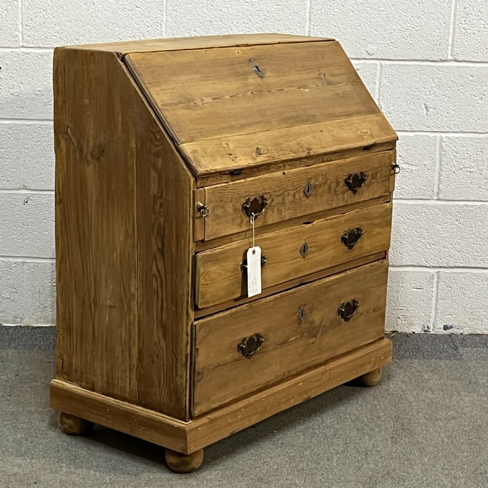 Small English Old Pine Bureau View II