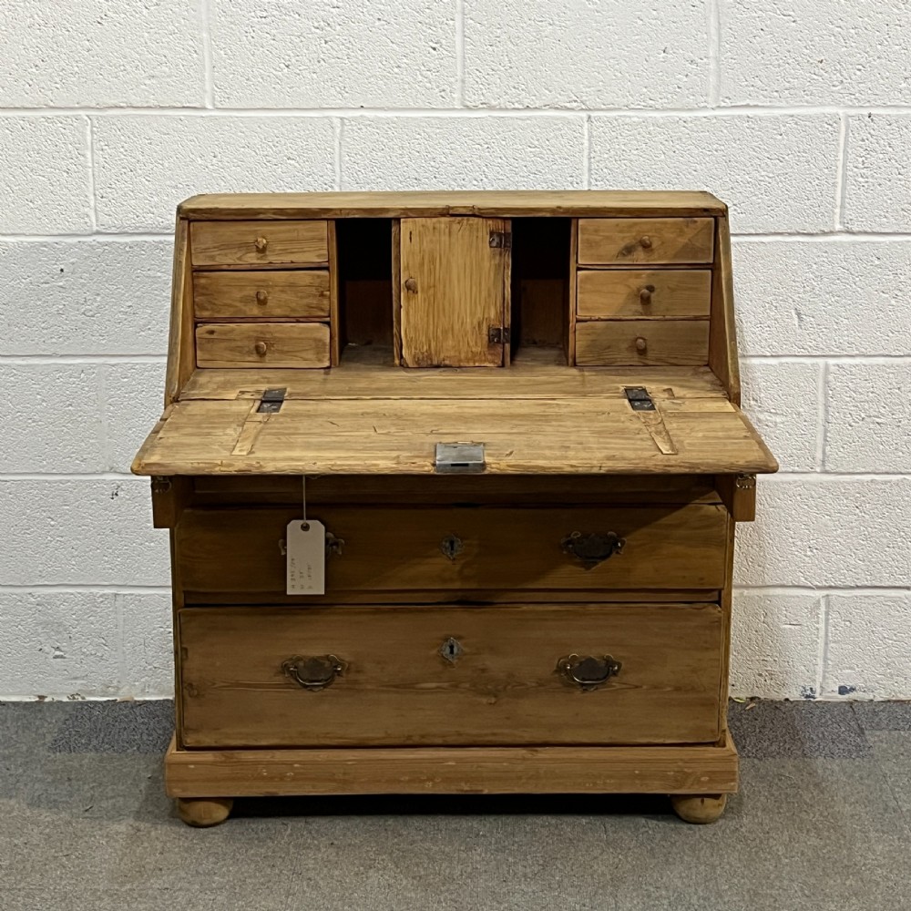 Small English Old Pine Bureau View V