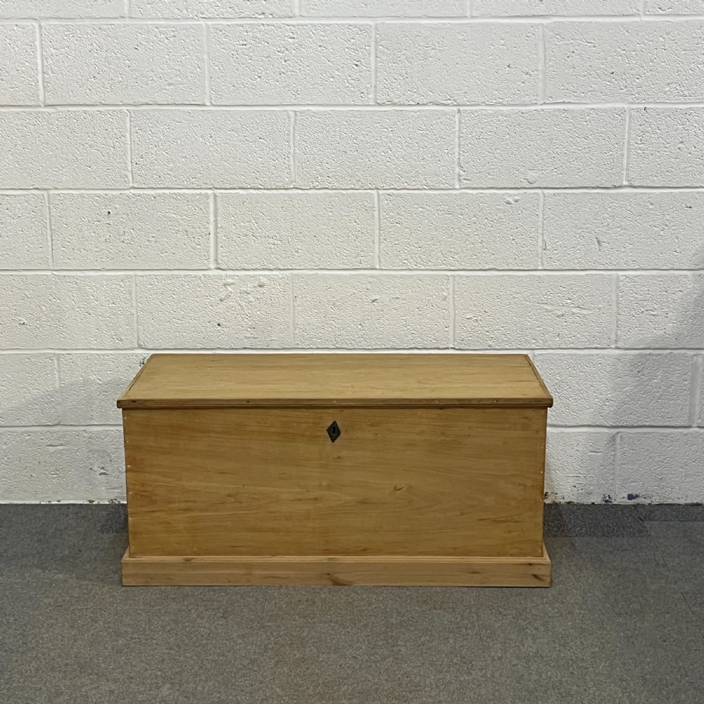 Victorian Blanket Chest