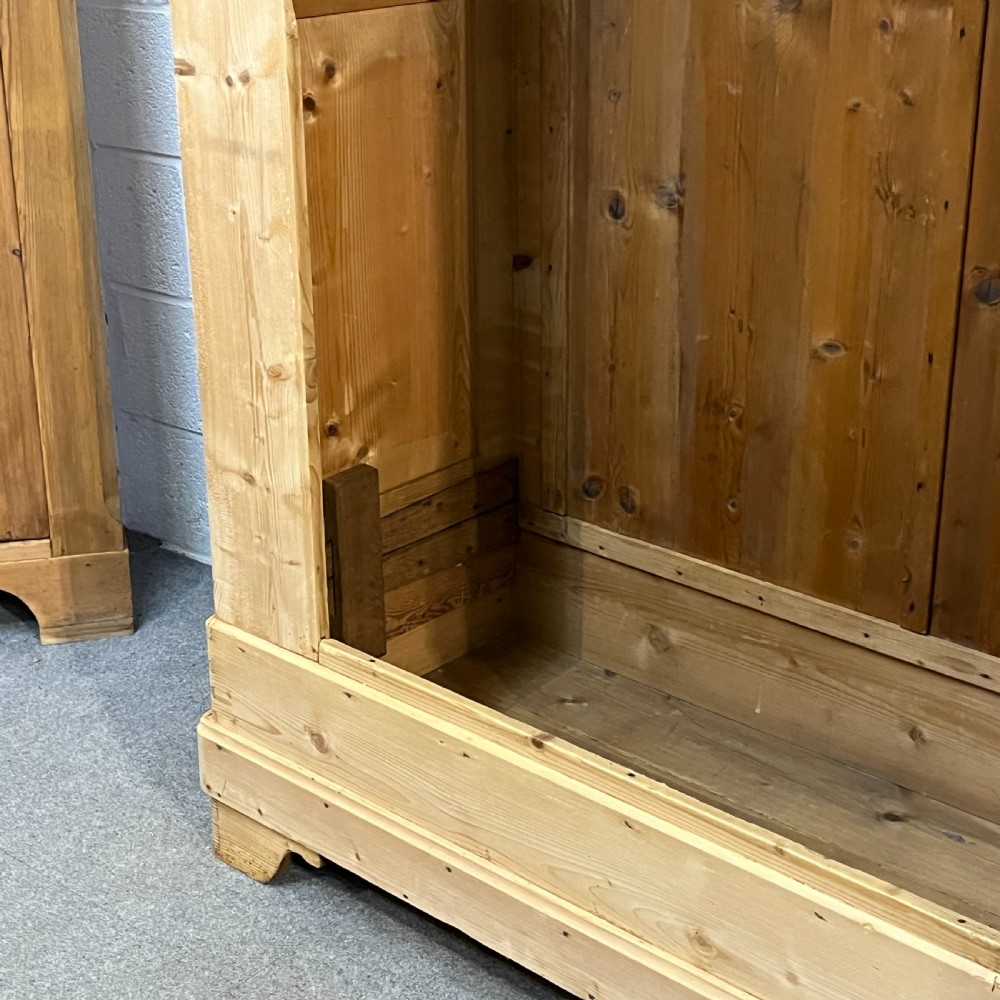 Old Pine Single Door Wardrobe (Dismantles) View VIII