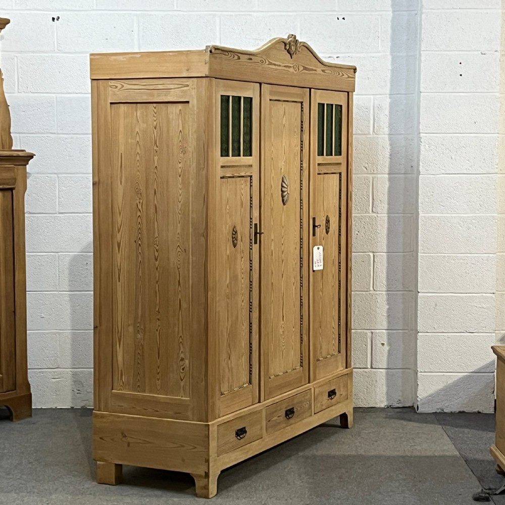 Large German Triple 1930’s Pine Wardrobe (Dismantles) View II