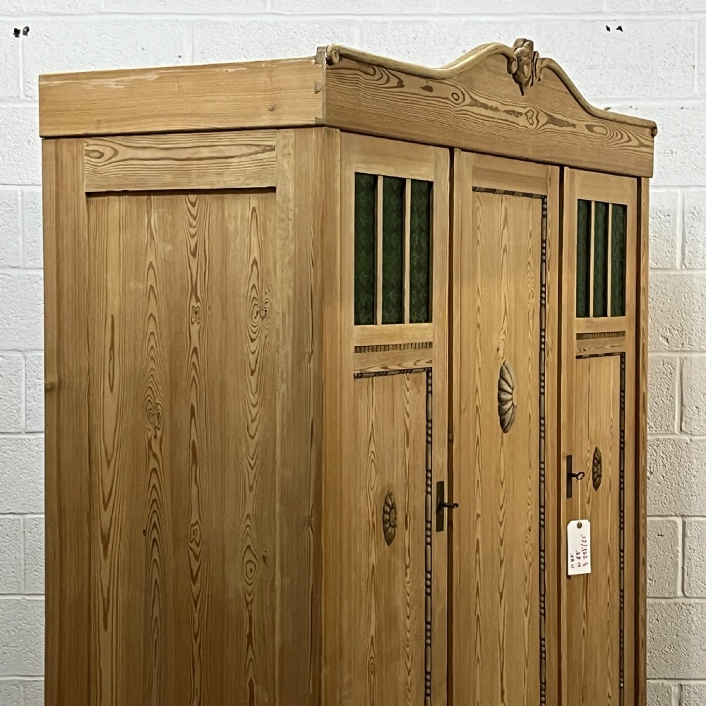 Large German Triple 1930’s Pine Wardrobe (Dismantles) View IV