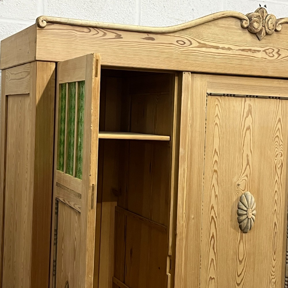 Large German Triple 1930’s Pine Wardrobe (Dismantles) View VIII