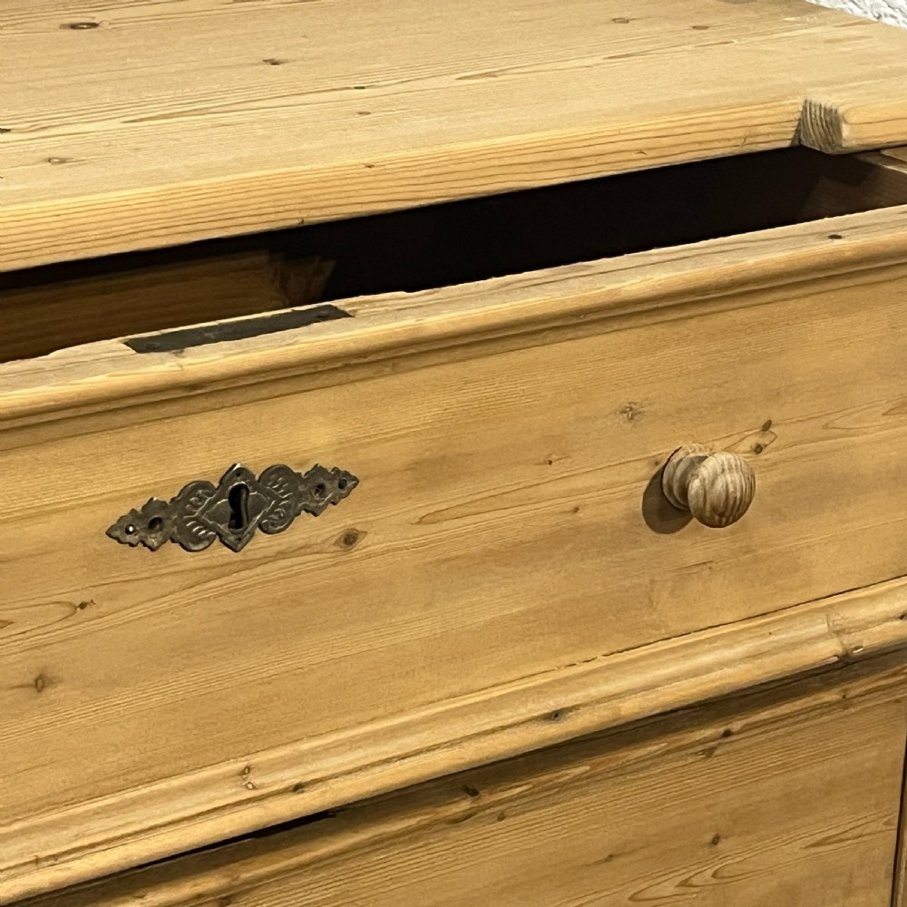 Antique Pine Chest Of 3 Drawers View IX