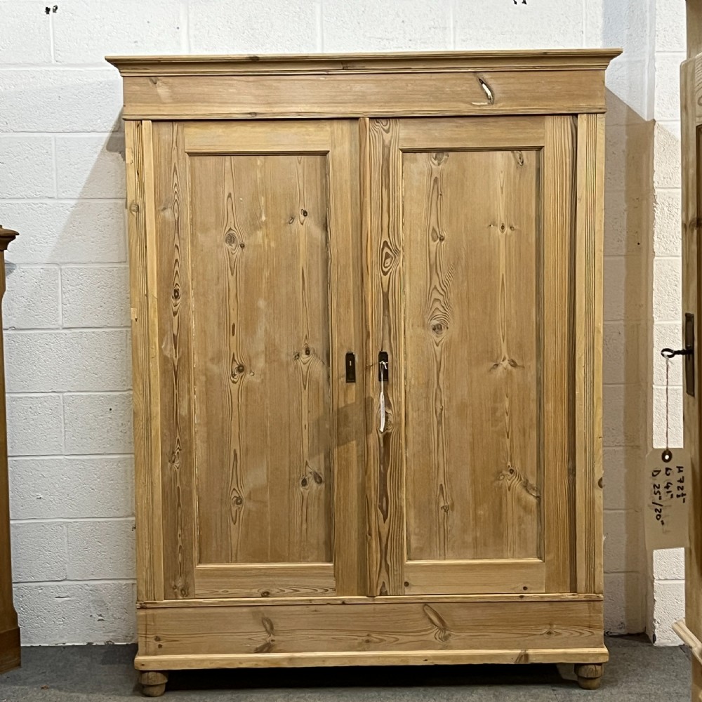 Large Antique Pine Wardrobe (Dismantles)