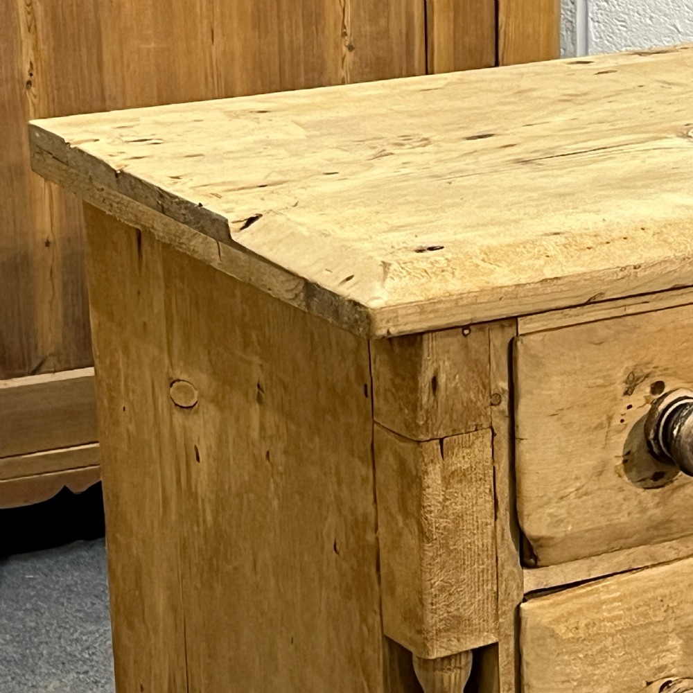 Large Victorian Lancashire Pine Sideboard View VII