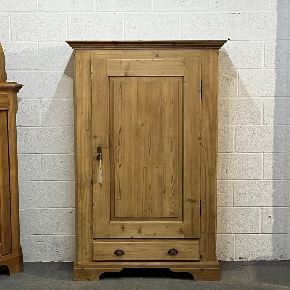 Large Antique Pine Cupboard/Small Wardrobe