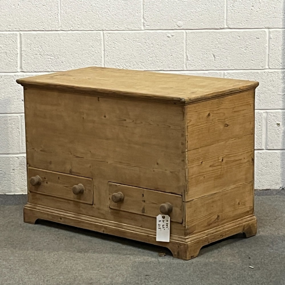 Large Old Pine Mule Chest With 2 Drawers