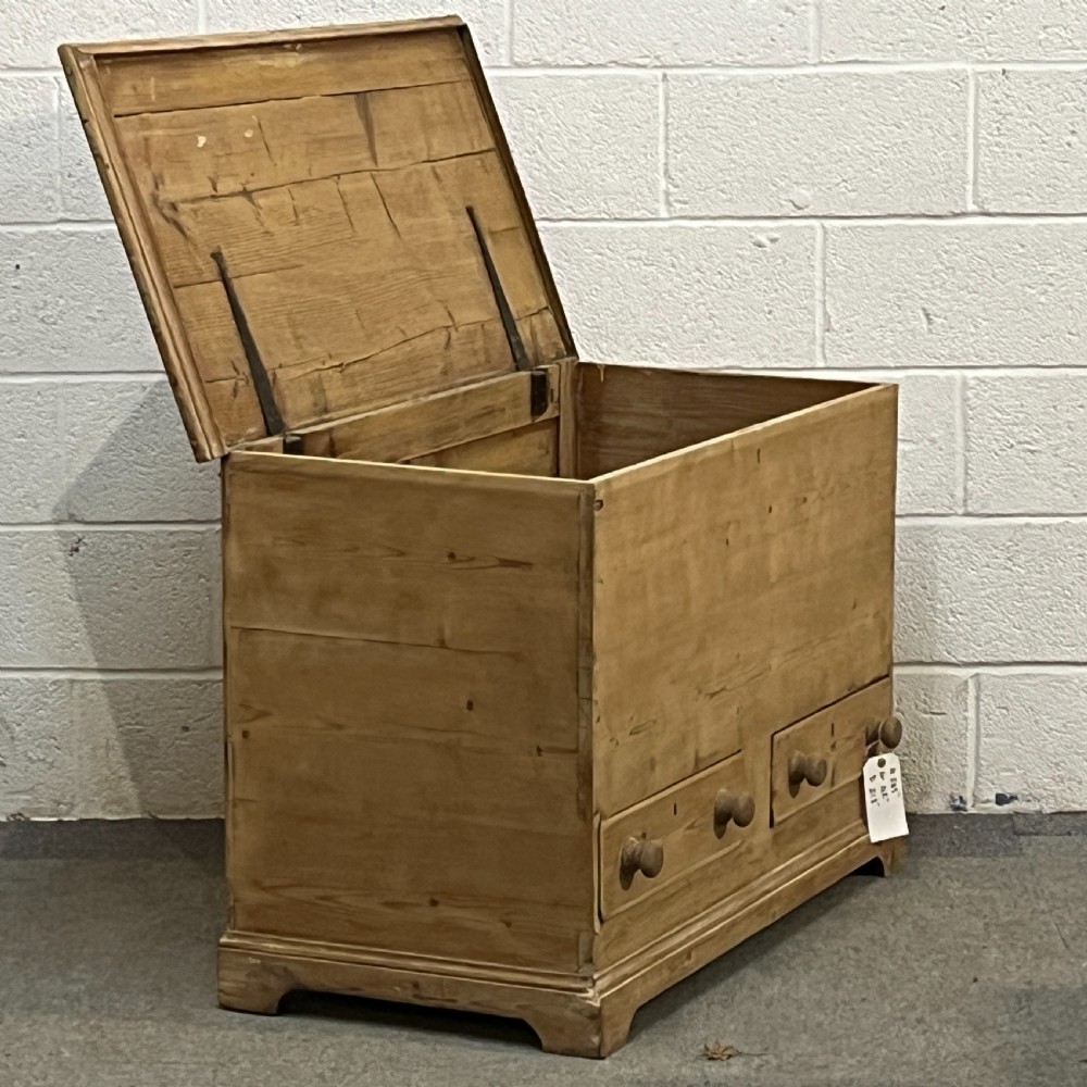 Large Old Pine Mule Chest With 2 Drawers View V