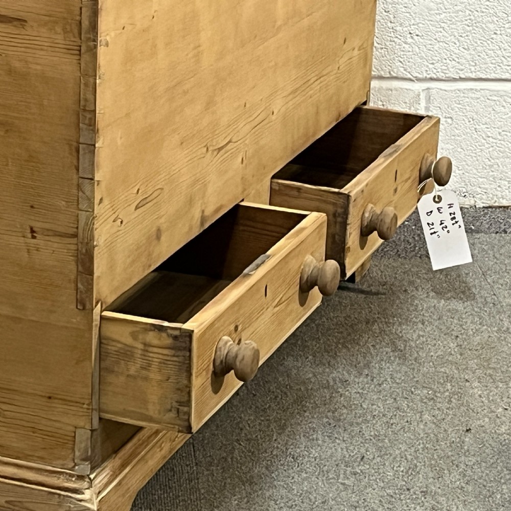 Large Old Pine Mule Chest With 2 Drawers View VIII