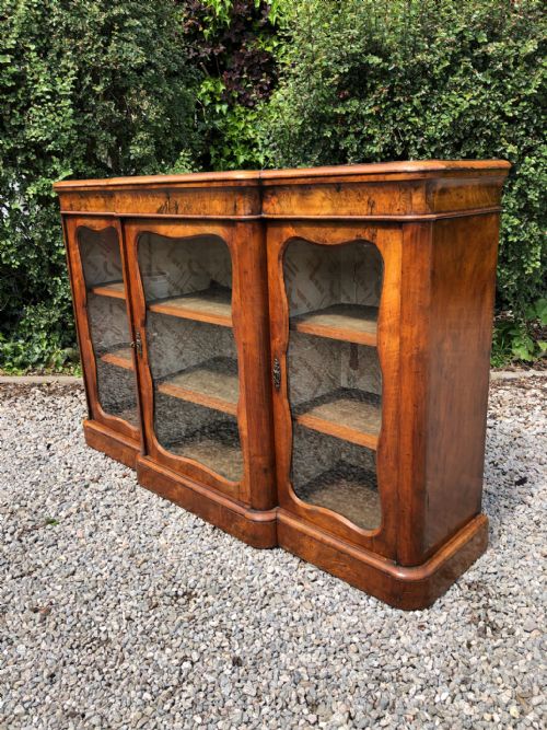 Victorian Breakfront 3 door side cabinet/credenza.