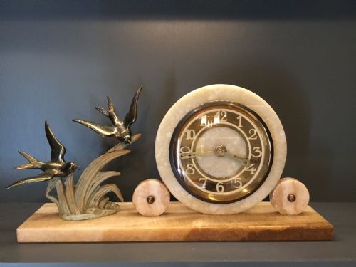 A French Art Deco Mantel Clock