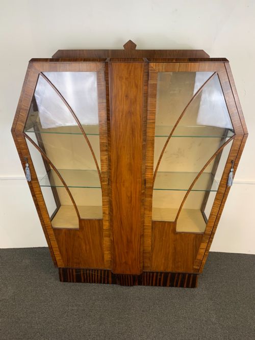 A French Art Deco Display Cabinet