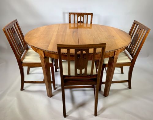 1930‘S Dining Room Table and Four Chairs